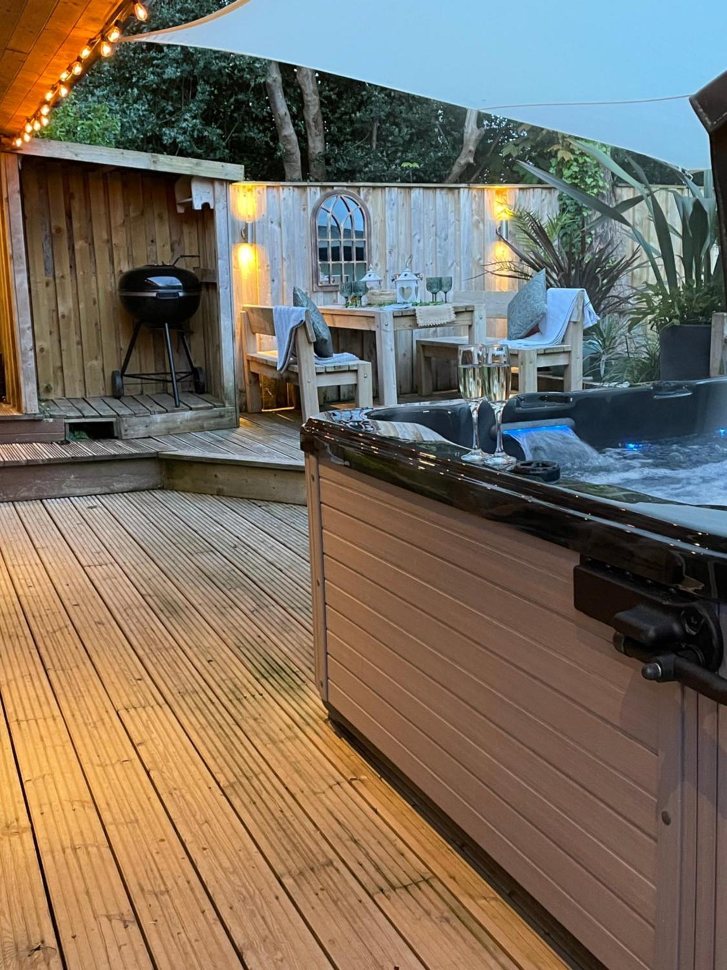 The Lodge@Tyddyn Ucha Κερνάρφον Εξωτερικό φωτογραφία